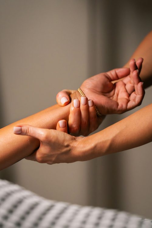 Massage_Haende_1200x1800